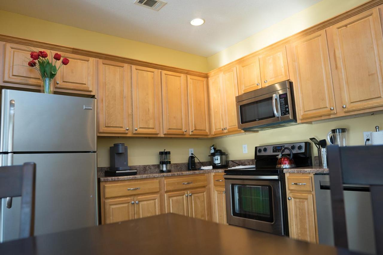 Serene 3Br Apartment 4Tvs Free Wi-Fi & Parking -E- Moss Point Exterior photo